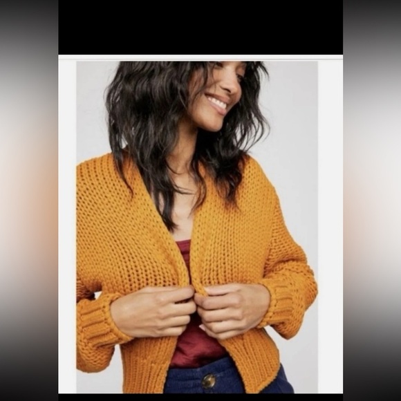 Free People Glow For It Crop Cardigan Sweater
 Size XS
Mustard yellow - Picture 12 of 12